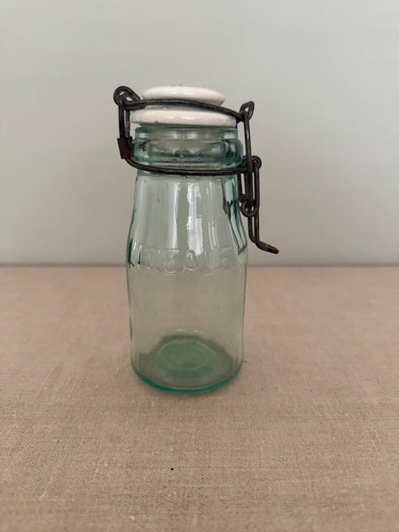 L'Ideale Bottle With Ceramic Top