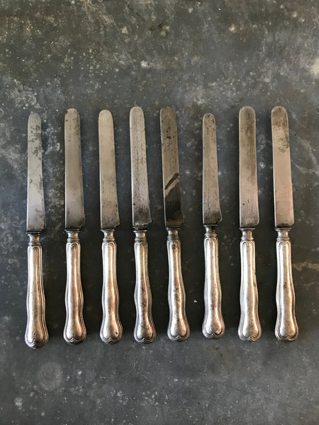 Set of 8 Silver Knives